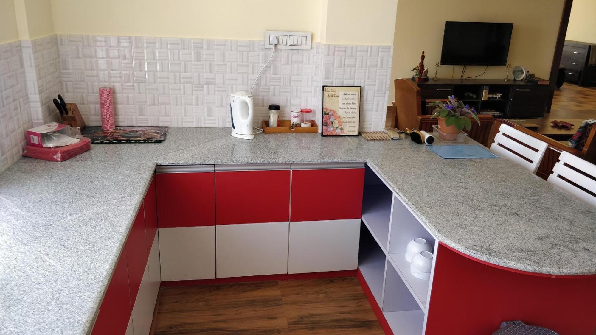 Roseville Apartment
